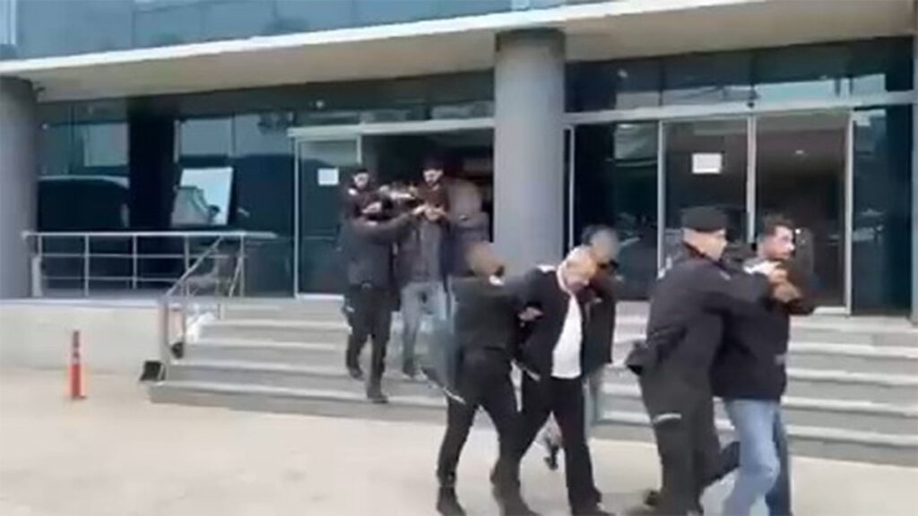 Bursada 7 milyar liralık dolandırıcılık