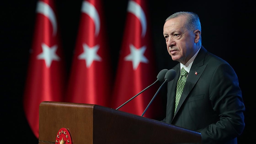 Erdoğan: Çanakkale inancın ve vatan sevgisinin eşsiz destandır