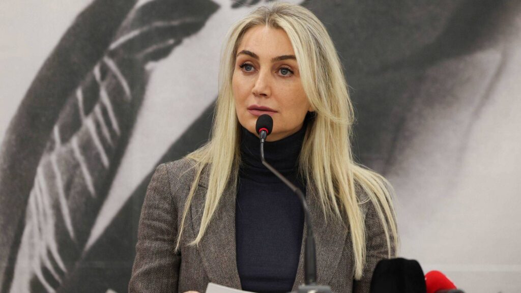 Dilek İmamoğlu Meclis’teki partilere seslendi: Biz kimsenin terfi basamağı değiliz