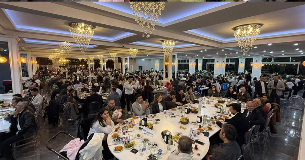 İnşaat Mühendisleri iftarda buluştu