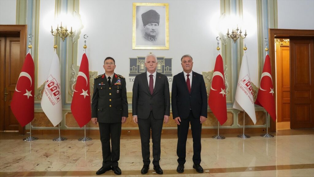 İstanbul Valiliğinde bayramlaşma töreni yapıldı