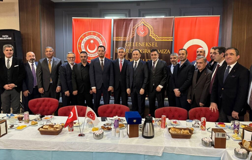 İstanbul’da Şehit Gazi ve Terörle Mücadele Vakfınca iftar programı düzenlendi