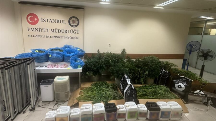 İstanbul’da uyuşturucu ticareti yaptığı iddiasıyla yakalanan 3 şüpheliden biri tutuklandı