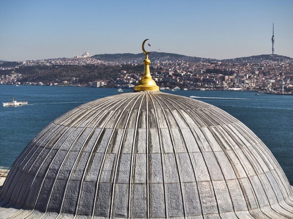 İSTANBUL’UN SELATİN CAMİLERİ – Bir semte adını veren eser: Cihangir Camisi
