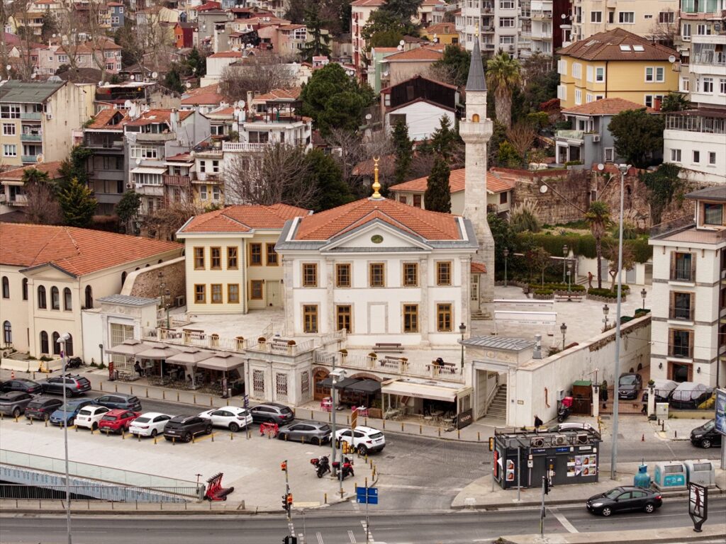 İSTANBUL’UN SELATİN CAMİLERİ – Boğaz kıyısındaki Tevfikiye Camisi 19. yüzyılın izlerini taşıyor