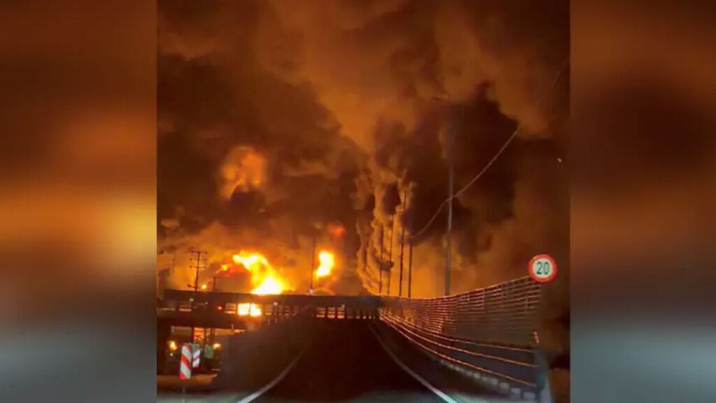 İran’da Petrol Depolarına Saldırı Gerçekleşti