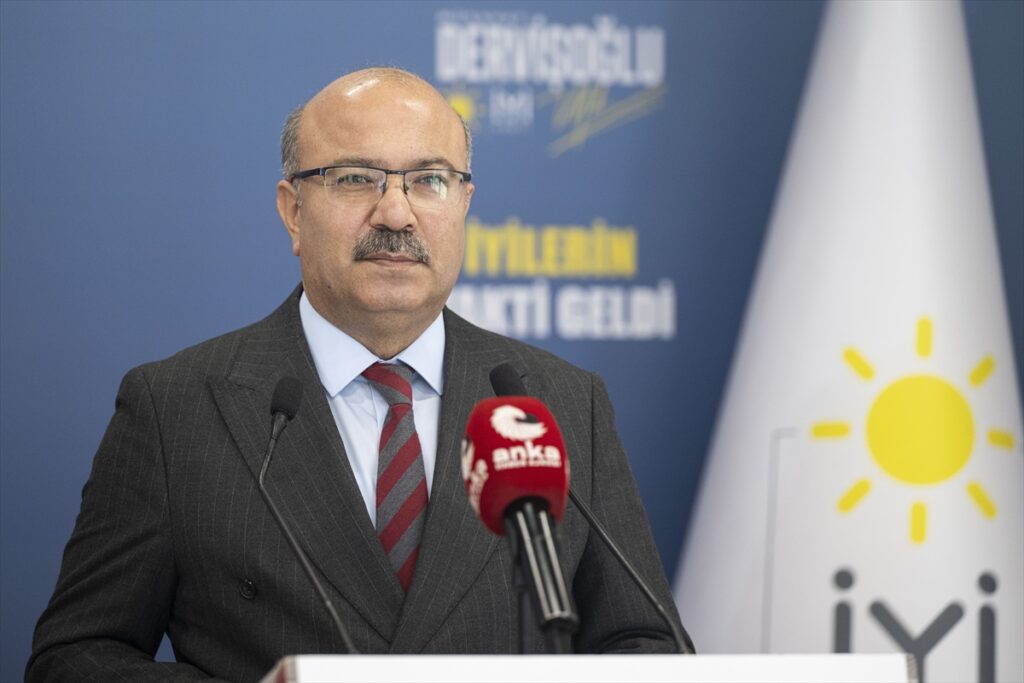 İYİ Parti Genel Başkan Yardımcısı Ulusoy, basın toplantısı düzenledi: