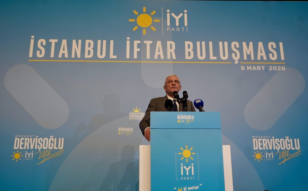 İYİ Parti Genel Başkanı Dervişoğlu, İstanbul’da partisinin düzenlediği iftar programına katıldı: