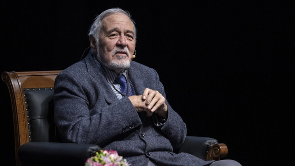 İlber Ortaylı Yoğun Bakımda Tedavi Ediliyor