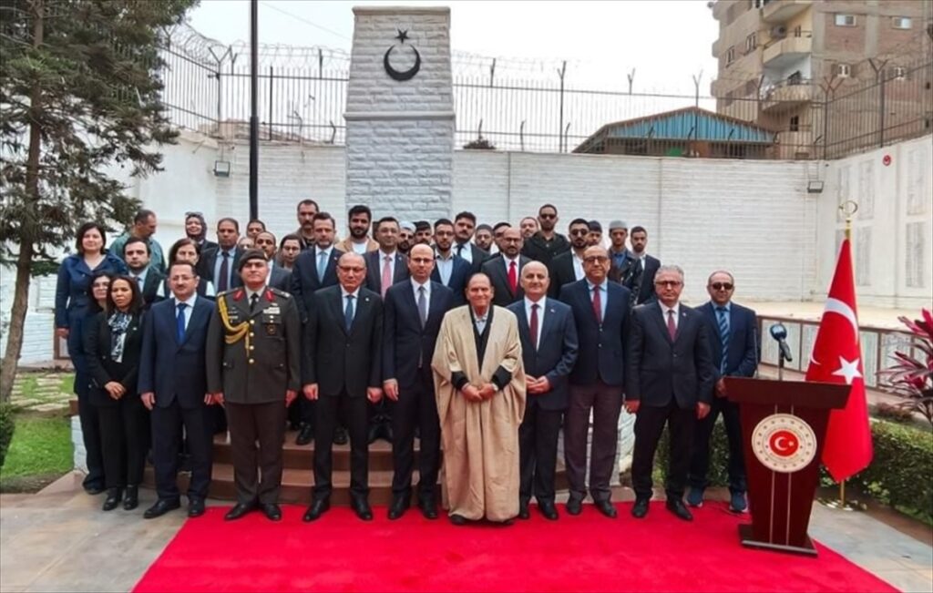 Kahire’de 18 Mart Şehitleri Anma Günü ve Çanakkale Deniz Zaferi dolayısıyla tören düzenlendi