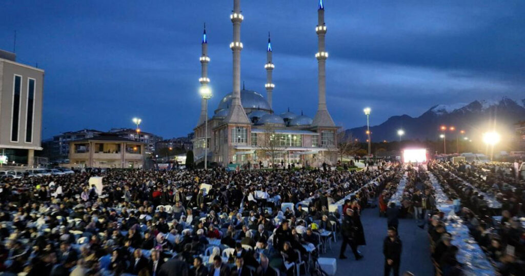 Karahasanlı’da iftar buluşması
