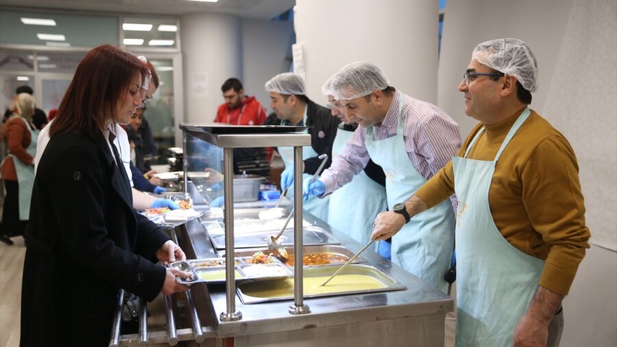 Kastamonu Vakıflar Bölge Müdürlüğü asırlık geleneği sürdürüyor
