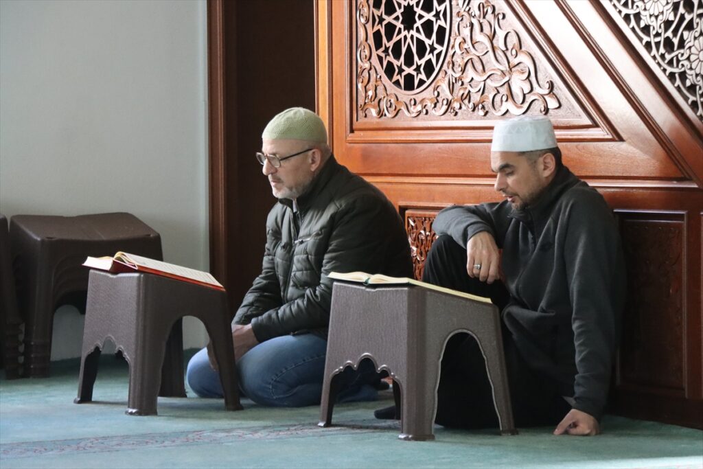 Kırklareli’nde itikafla ramazanın manevi iklimini yaşıyorlar