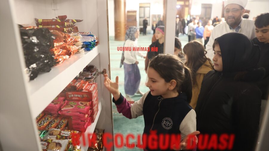 Kırklareli’nde ücretsiz “Çocuk Market” uygulamasıyla küçüklerin camiye ilgisi artıyor