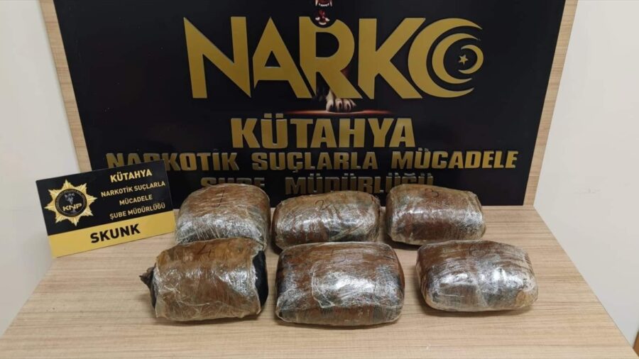 Kütahya’da uyuşturucu operasyonunda 12 zanlı tutuklandı