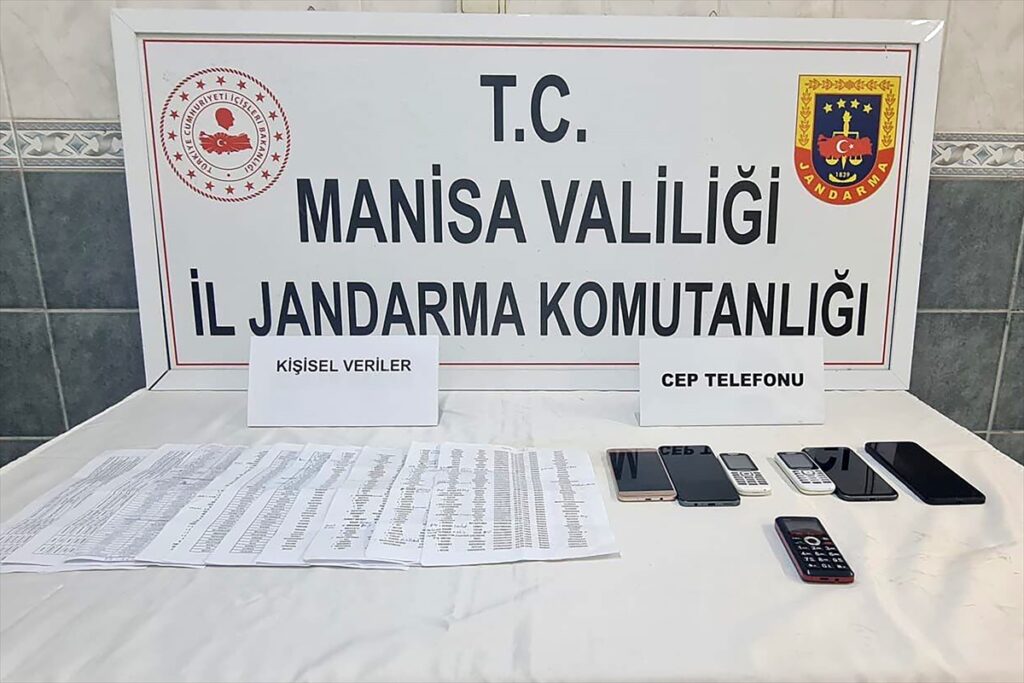 Manisa’da dolandırıcılık operasyonunda 4 şüpheli tutuklandı