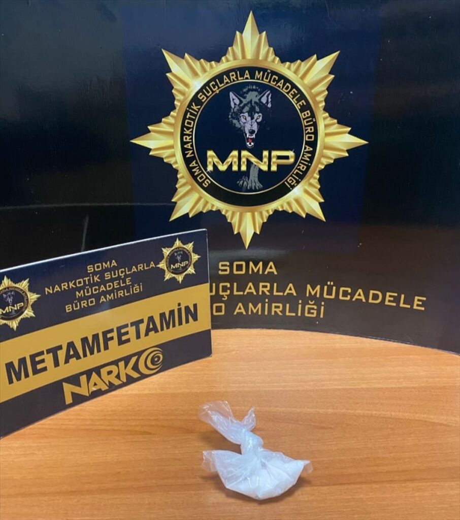 Manisa’da uyuşturucu ticareti iddiasıyla 3 şüpheliye tutuklama