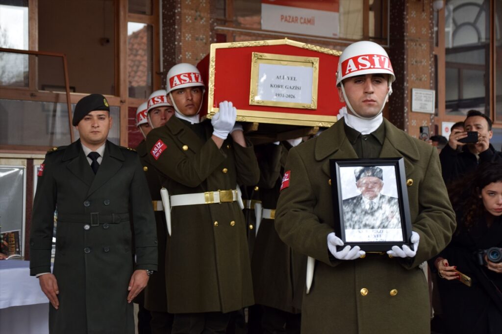 Manisa’da vefat eden Kore gazisi Ali Yel son yolculuğuna uğurlandı
