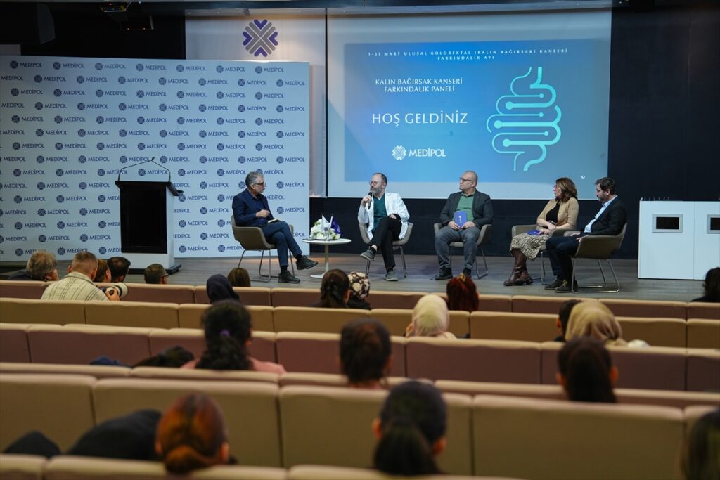 Medipol Sağlık Grubu “Kalın Bağırsak Kanseri Farkındalık Paneli” düzenledi