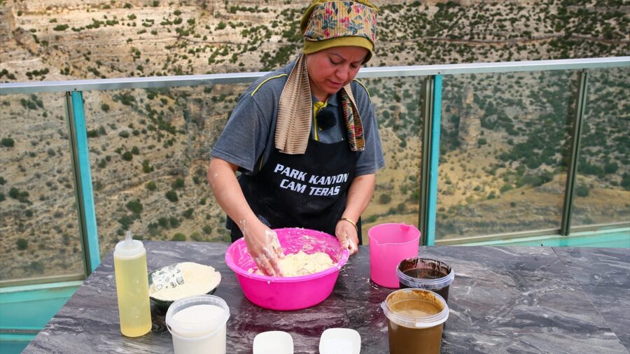 MEMLEKET SOFRASI – Zini hamursuzu