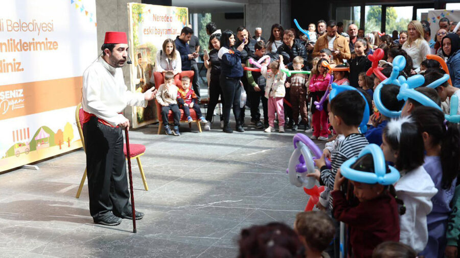 Merkezefendi’de çocuklar şenlikte eğlendi