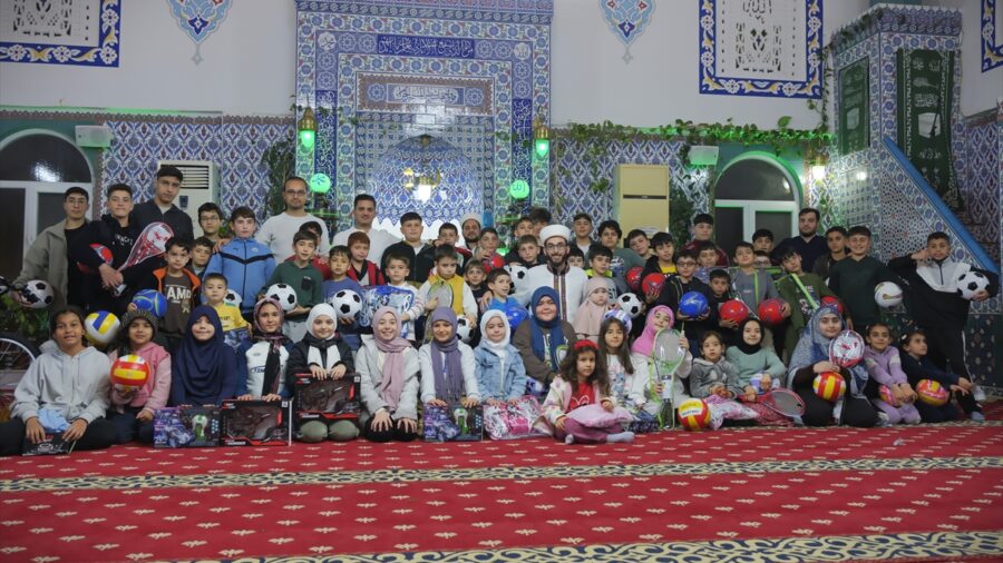 Mersin’de “Camide çocuk sesi, ramazan neşesi” projesi kapsamında 250 çocuğa ödül verildi