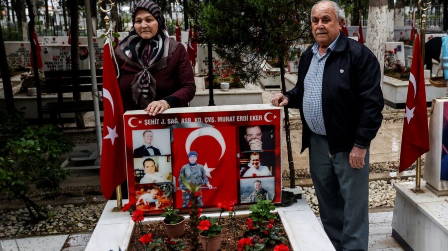 Mersin’de Ramazan Bayramı arifesinde şehitlik ziyaret edildi