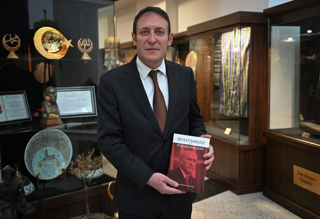 MHP’den “Devlet Bahçeli ve Türk Milliyetçiliği” kitabı