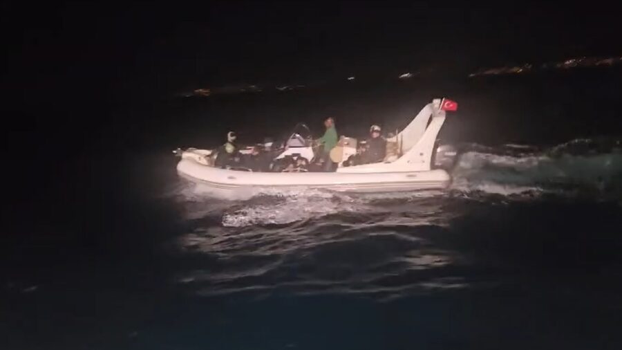 Muğla açıklarında 21 düzensiz göçmen yakalandı