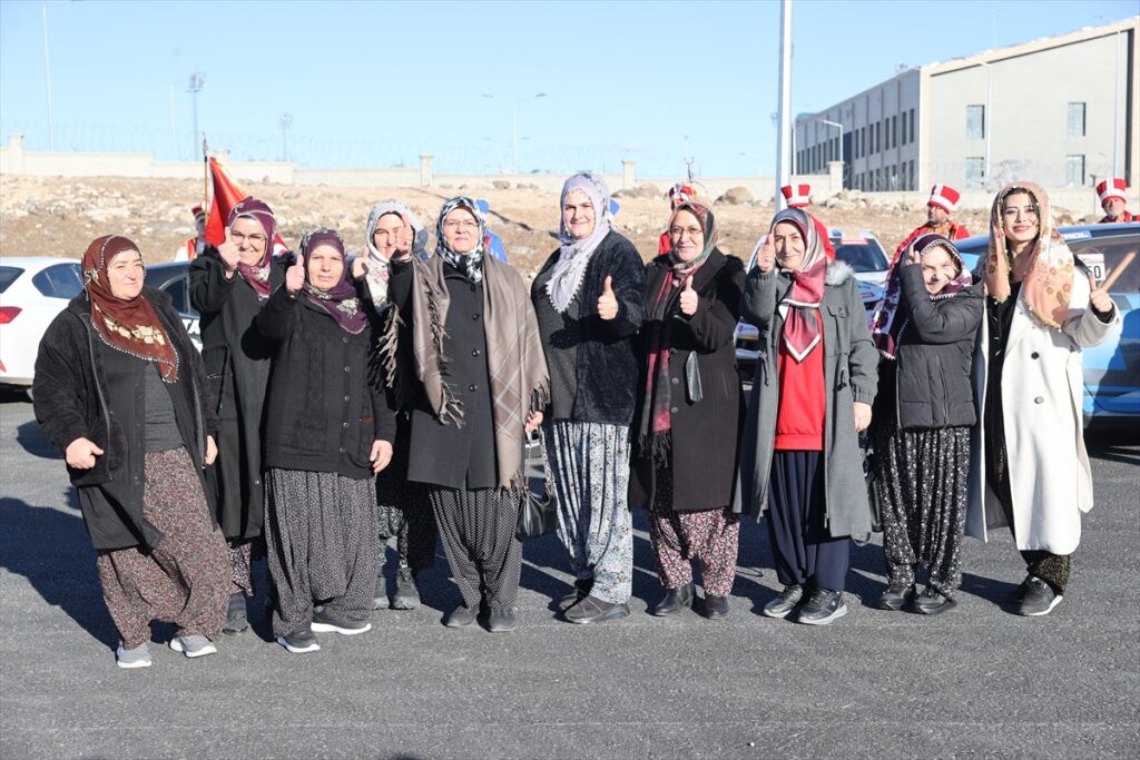 Nevşehir’de kadınlar ralli araçlarıyla düzenlenen slalom etkinliğine katıldı