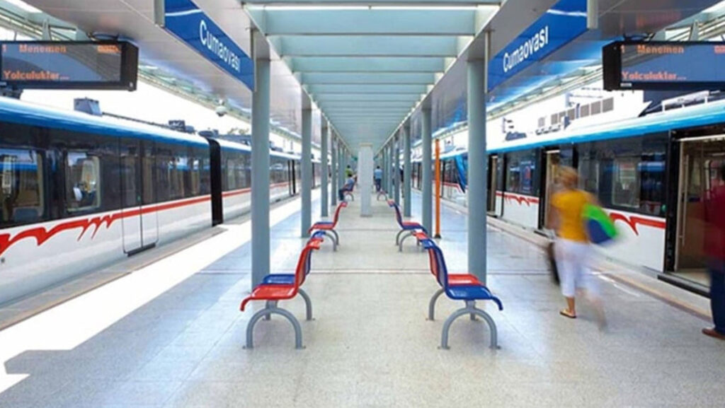 İzmir’de İZBAN ve Deniz Ulaşım Ücretlerine Zam