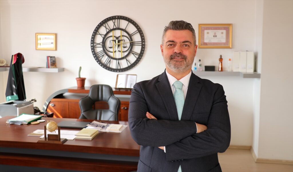 Öğrencilere, “burs alacağız diye IBAN’ınızı kaptırmayın” uyarısı