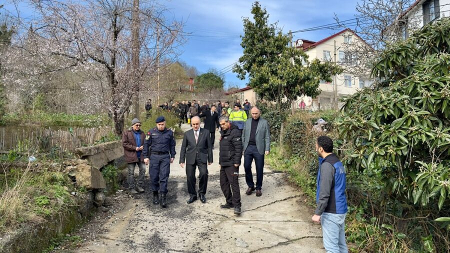 Ordu’da heyelan meydana gelen mahalledeki 3 ev tahliye edildi