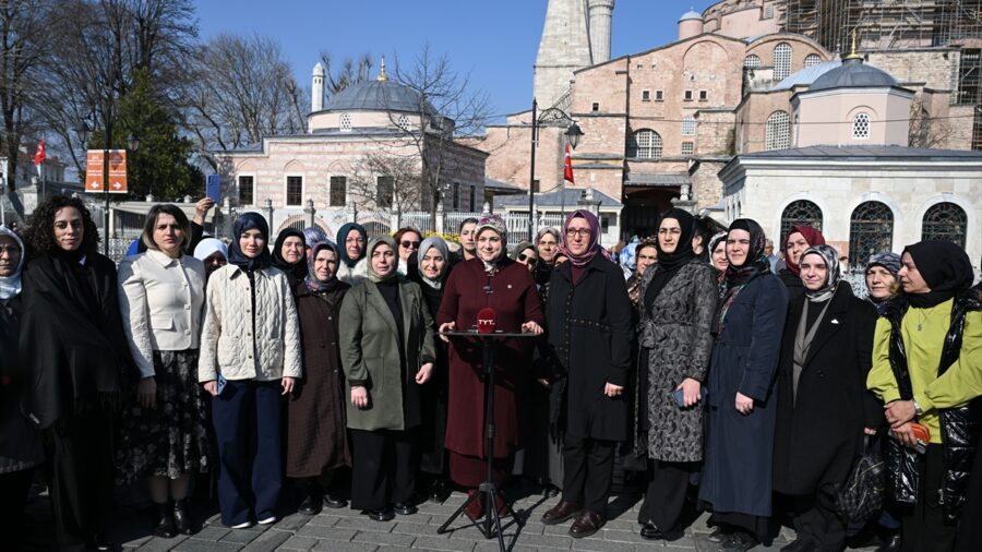 Ramazanda 81 ilde okunan 300 bini aşkın hatmin duası Ayasofya-i Kebir Camii’nde yapıldı