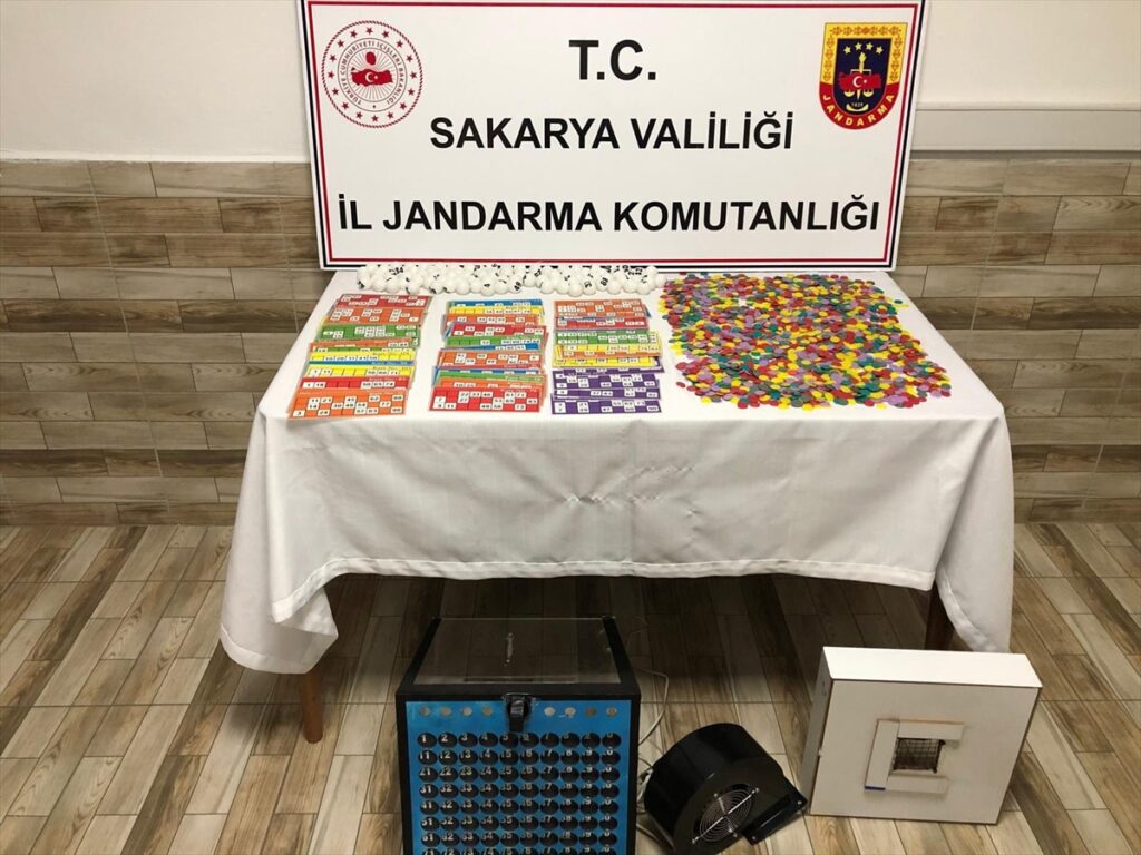 Sakarya’da kumar oynayanlara 817 bin 533 lira ceza kesildi