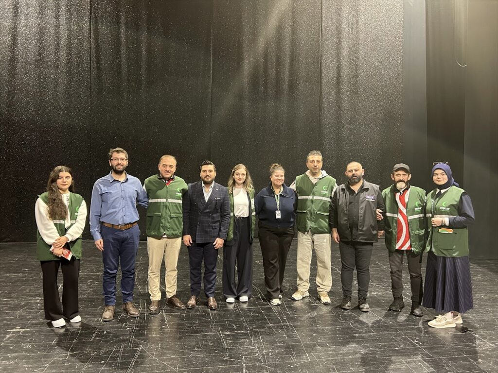 Samsun Gençlik Platformu “Taşacak Bu Deniz” oyuncularıyla söyleşi düzenledi