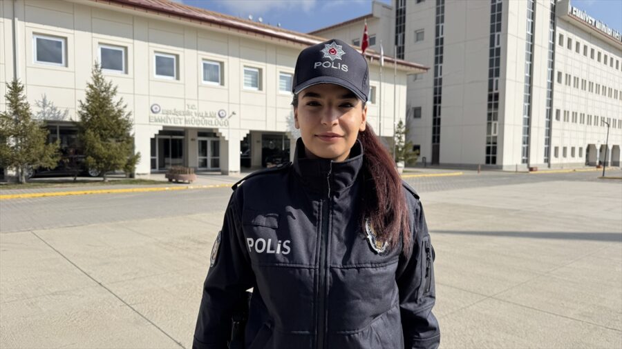 Şehit ve gazi olan babalarının mirasını taşıdıkları üniformayla yaşatıyorlar