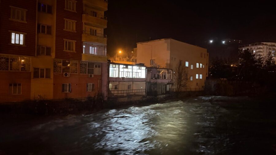 Siirt Valiliğinden Bitlis Çayı’nda su seviyesinin yükselmesine ilişkin açıklama