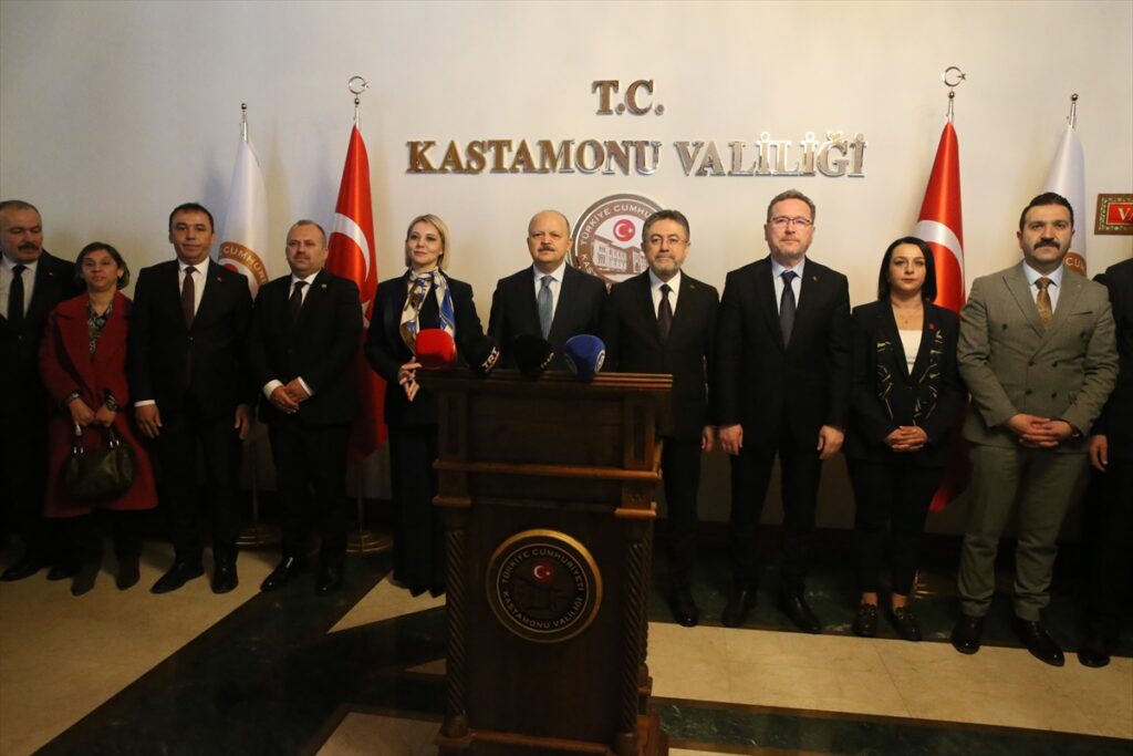 Tarım ve Orman Bakanı Yumaklı, Kastamonu’da bayramlaşma töreninde konuştu: