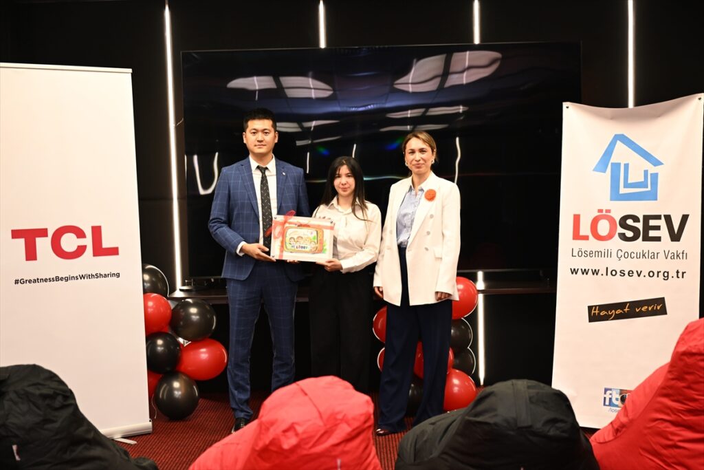 TCL Electronics Türkiye’den LÖSEV’li çocuklara sinema odası