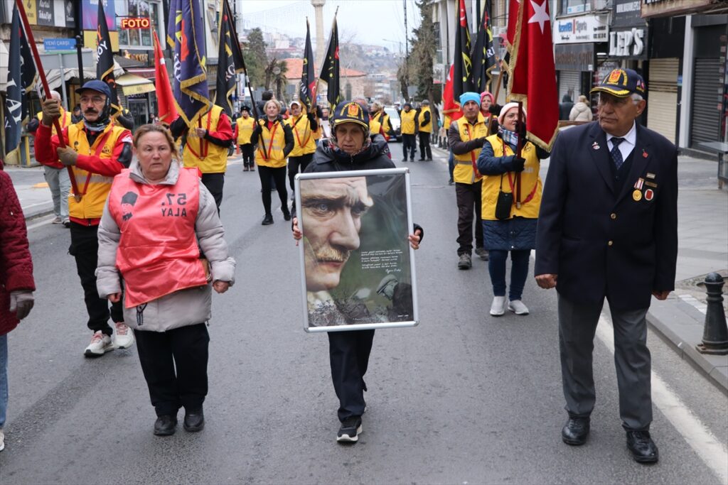 Tekirdağ’da 57 gönüllü 57. Alay’ın izinde Çanakkale yürüyüşüne uğurlandı