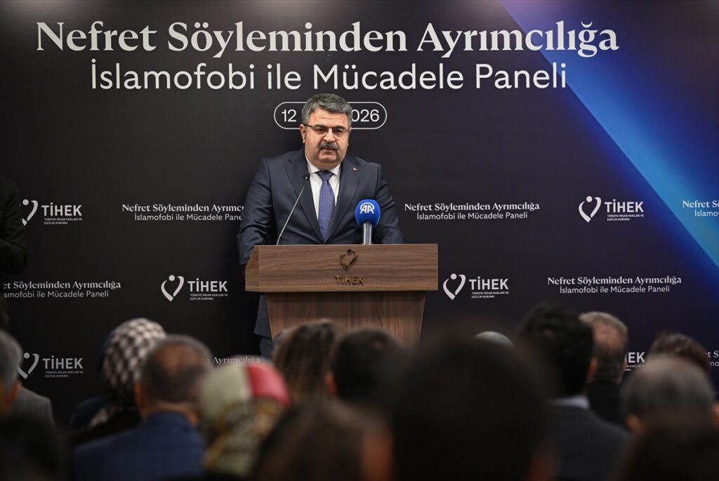 TİHEK’ten “Nefret Söyleminden Ayrımcılığa: İslamofobi ile Mücadele Paneli”
