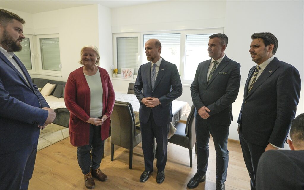 TİKA, Bosna Hersek’te 1500 kişilik iftar sofrası kurdu