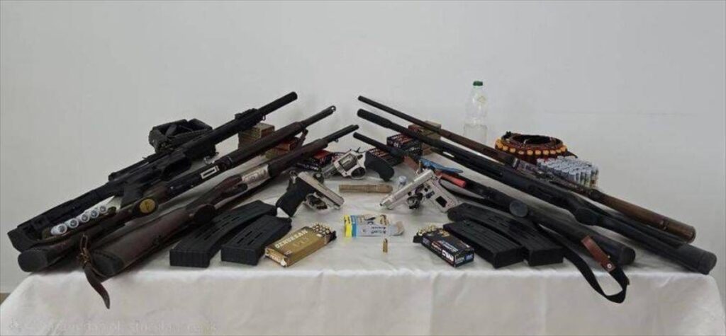 Tokat merkezli kaçak silah operasyonunda 11 zanlı yakalandı