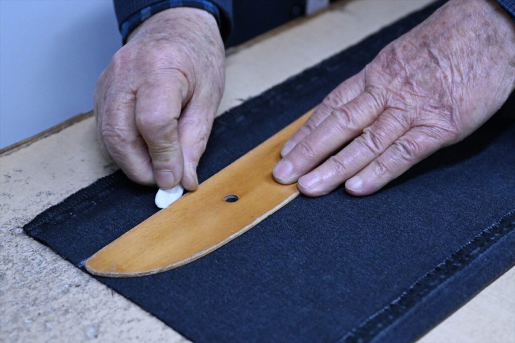 Trabzon’da terzi kardeşlerin ömrü dikiş makinesinin başında geçti