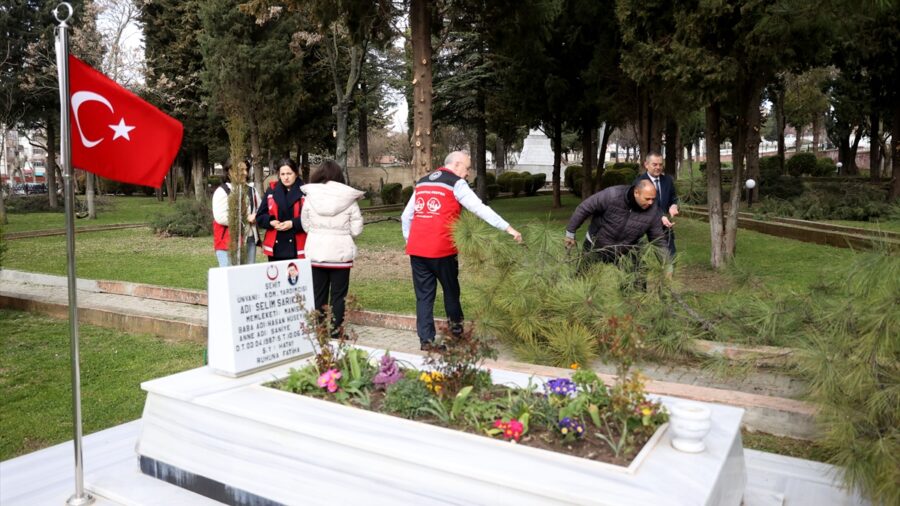 Trakya’da şehitlikler bayrama hazırlanıyor