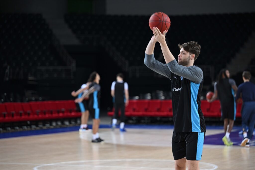 Türk Telekom Başantrenörü Erdem Can’ın odağı BKT Avrupa Kupası çeyrek finali: