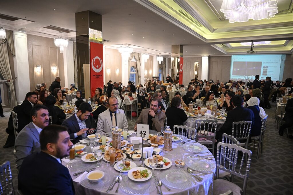Türkiye Şehit Yakınları ve Gaziler Dayanışma Vakfınca iftar programı düzenlendi