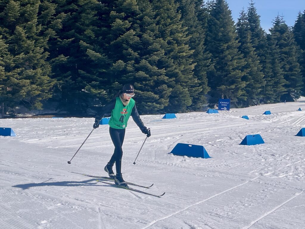 Türkiye’de ilk kez düzenlenen kış triatlonu Bolu’da yapıldı