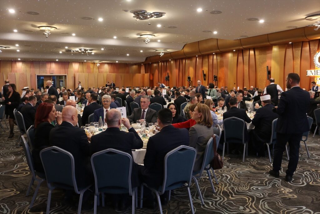 Türkiye’nin Priştine Büyükelçiliği iftar programı düzenledi